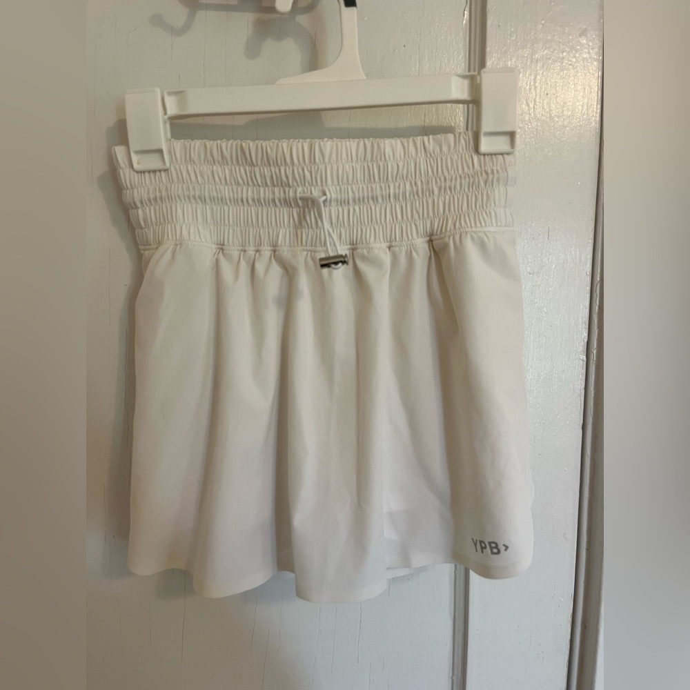Abercrombie & Fitch White Mini Skirt